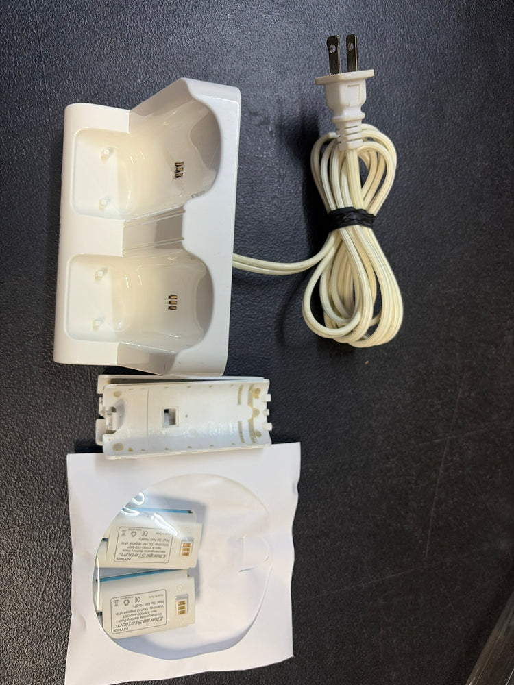 Nyko Charge Station - Item only (Wii) VG CONSOLE