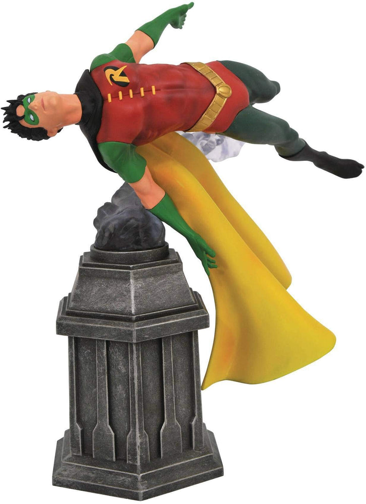 DIAMOND SELECT TOYS DC Gallery: Robin PVC Figure, Multicolor, 9 inches FIGURE